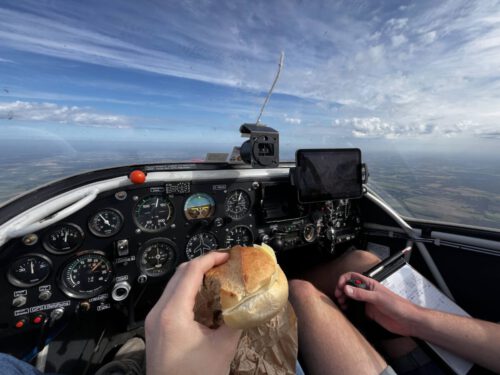 Frühstücken im Flieger